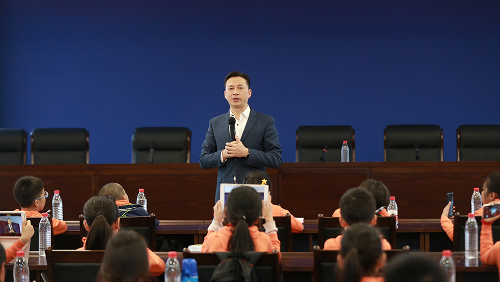 2022年第19届杭州亚运会组委会杭外工作部副部长杜作锋介绍杭州亚运会最新筹建情况
